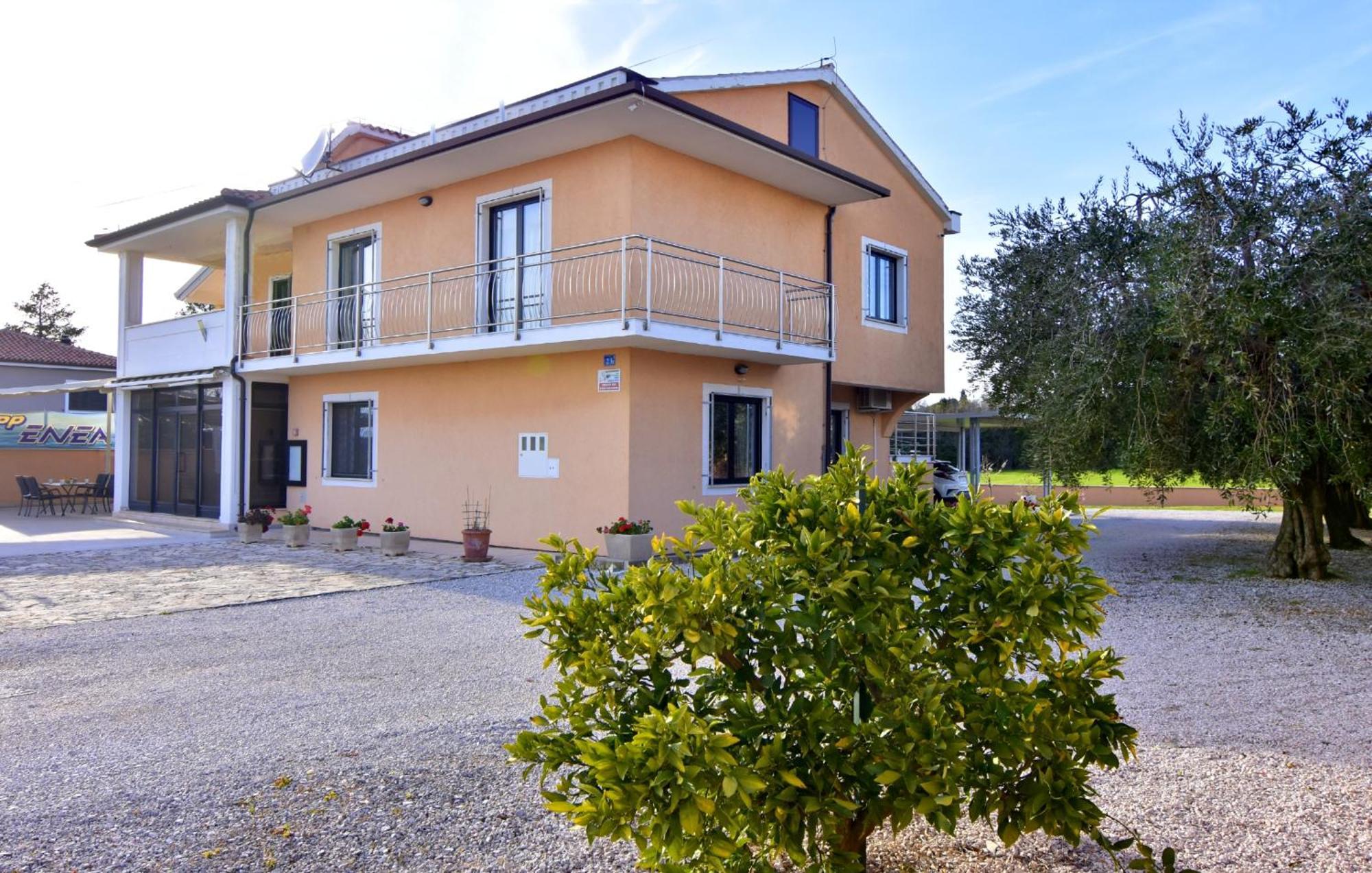 Apartments For Families With Children Savudrija, Umag - 22559 Exteriör bild
